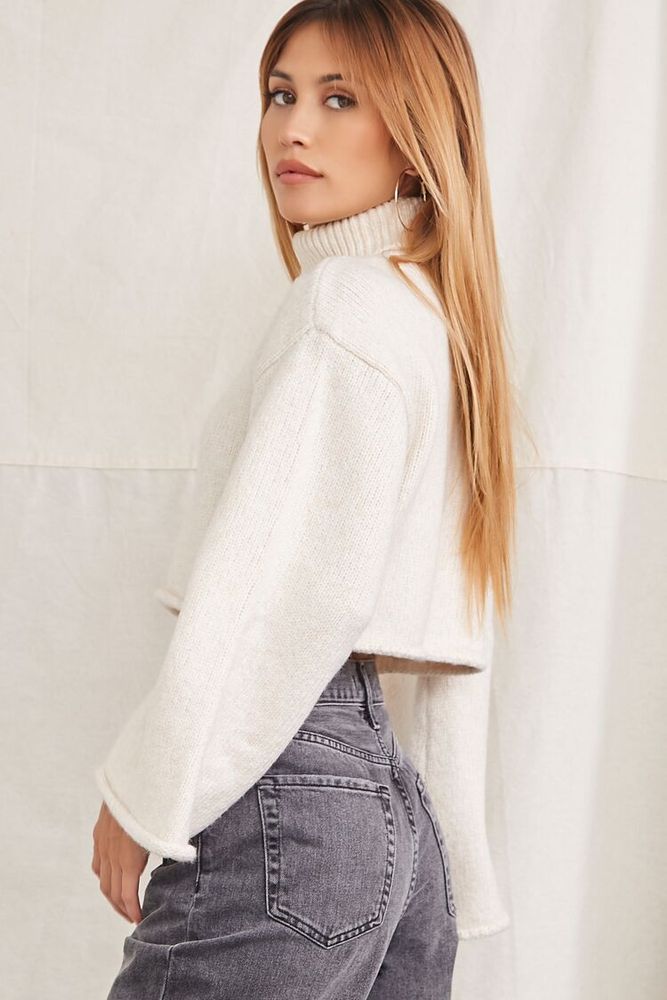 Women's Cropped Turtleneck Sweater in Cream Large