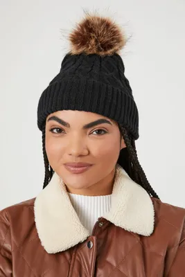 Cable Knit Pom Pom Beanie in Black