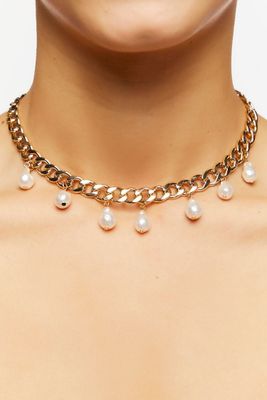 Women's Faux Pearl Curb Chain Necklace in Cream/Gold