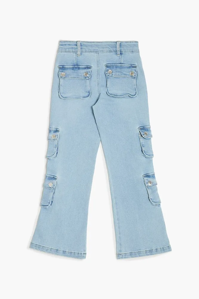Girls Denim Cargo Pants (Kids) in Light Denim, 9/10