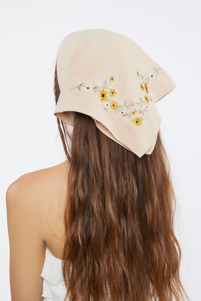 Women Embroidered Floral Scarf in Cream