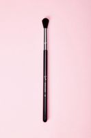 Sigma Beauty E40 – Tapered Blending Brush in Black