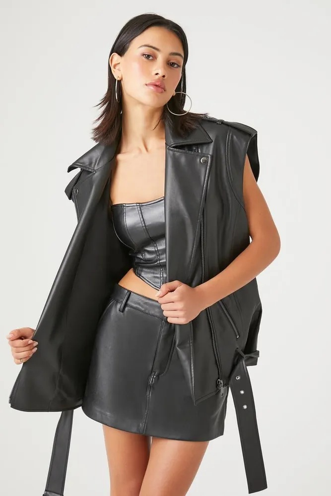 Women's Faux Leather Moto Vest in Black Medium