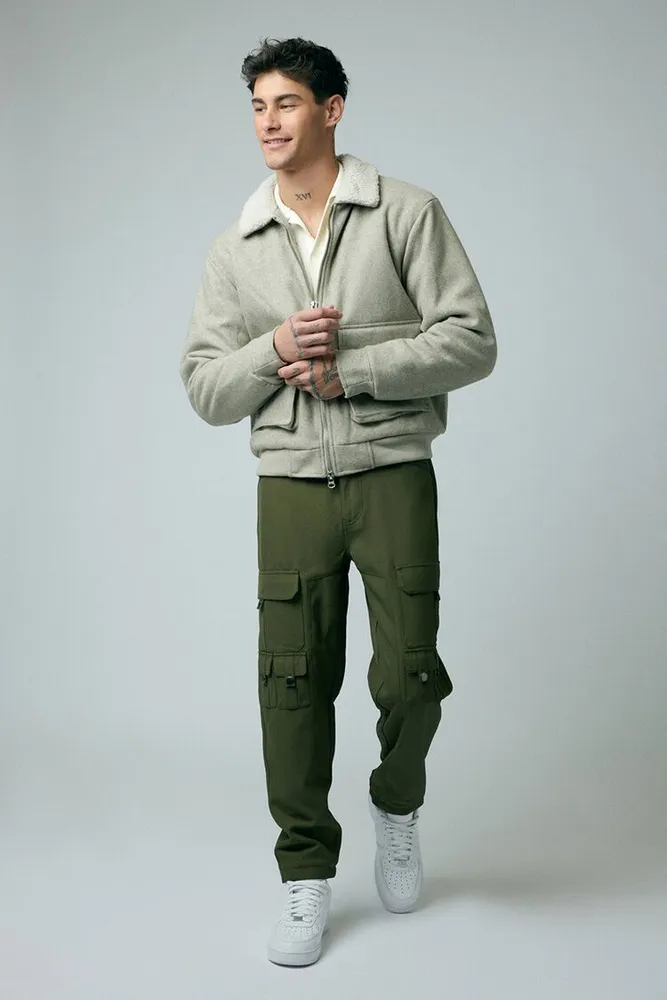 Men Zippered Mid-Rise Cargo Joggers in Olive, 32