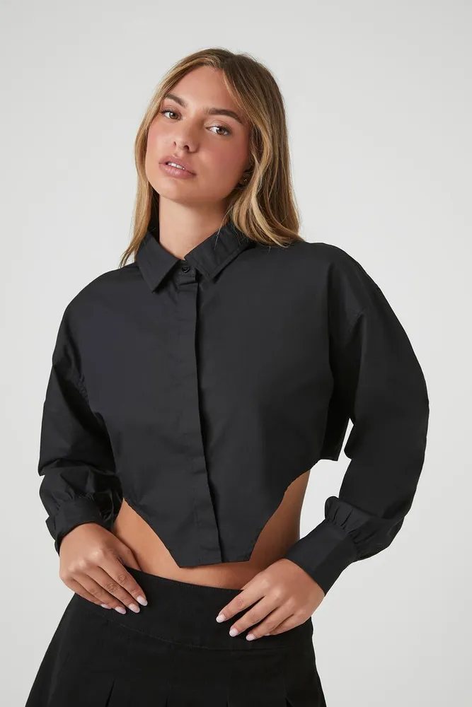 Women's Cropped Curved-Hem Shirt in Black Medium