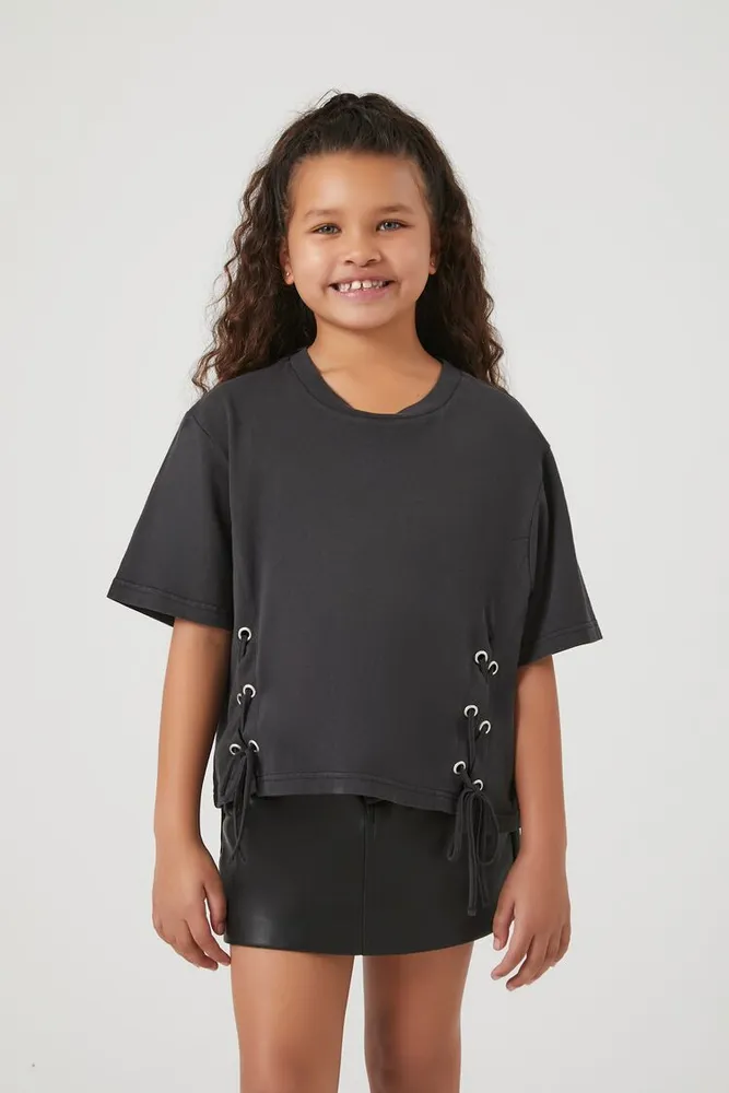 Girls Lace-Up Crew T-Shirt (Kids) in Black, 9/10