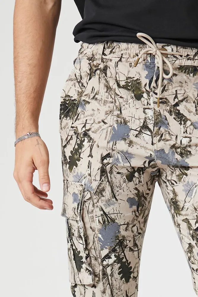 Men Slim-Fit Camo Print Cargo Pants in Taupe, XL