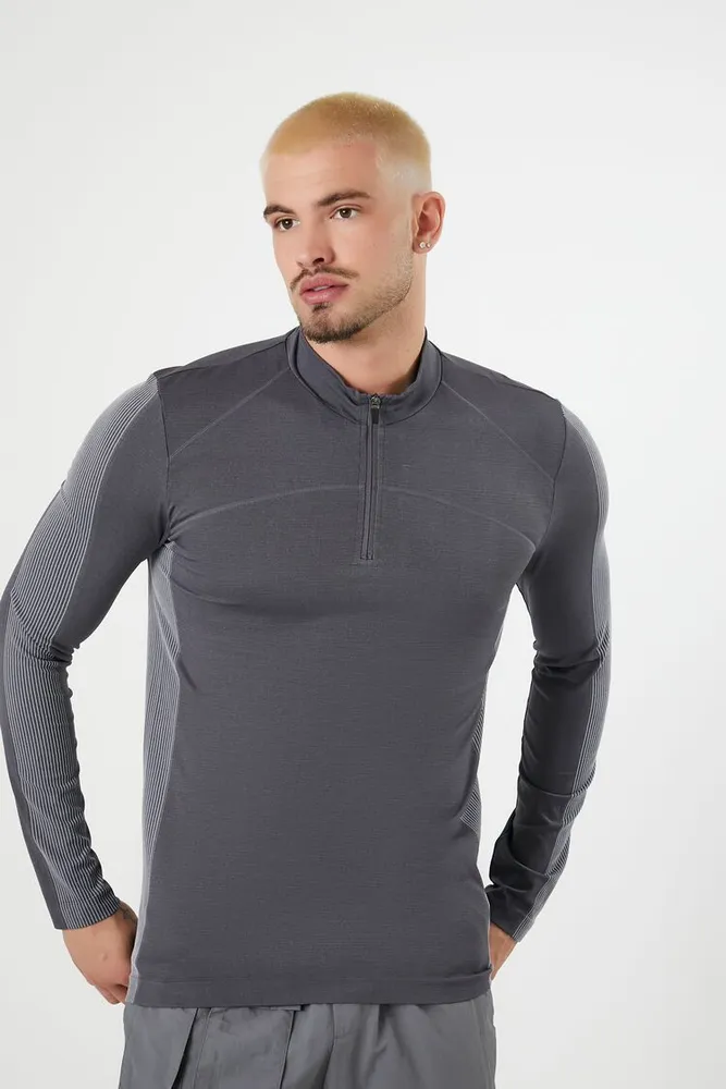 Men Striped Quarter-Zip Top in Dark Grey/Grey Large