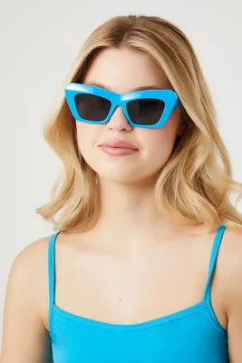 Cat-Eye Frame Sunglasses in Blue/Black
