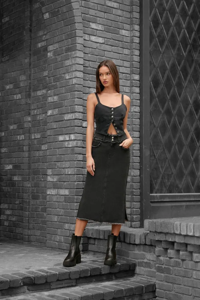 Women's Frayed M-Slit Maxi Skirt