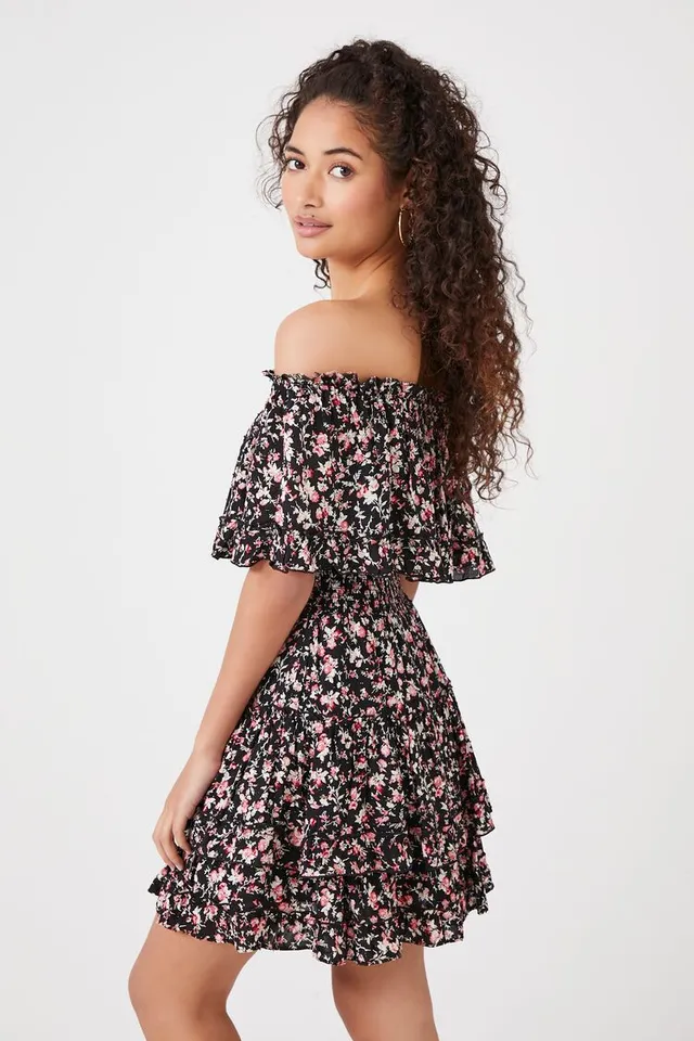 girlcrush: Floral & Fringe  Black floral dress outfit, Tight