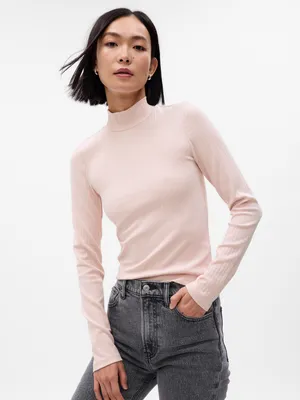 Modern Mockneck Cropped T-Shirt