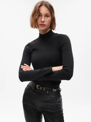 Modern Mockneck Cropped T-Shirt