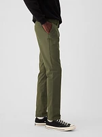 Modern Khakis Slim Fit with GapFlex