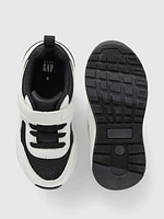 babyGap Sneakers