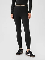 GapFit Lightweight Performance Leggings