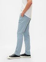 Modern Khakis Slim Fit with GapFlex