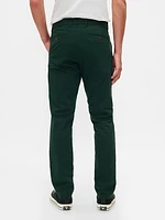 Modern Khakis Slim Fit with GapFlex