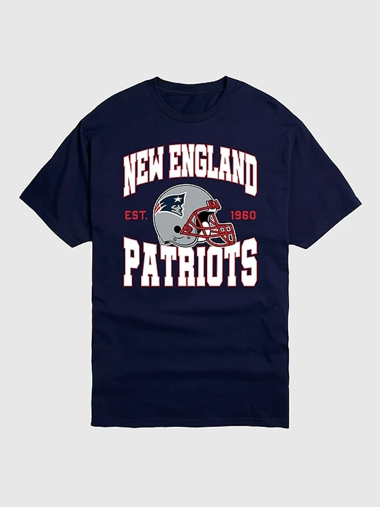 NFL New England Patriots Helmet Graphic Tee