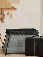 BabyBjorn Travel Crib Light and Fitted Sheet Bundle Pack