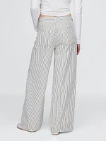 Mid Rise Cargo Baggy Jeans