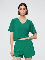 GapFit Breathe V-Neck Crop T-Shirt