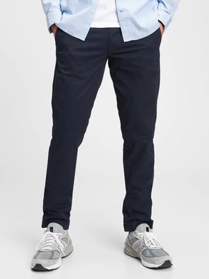 Modern Khakis Slim Fit with GapFlex