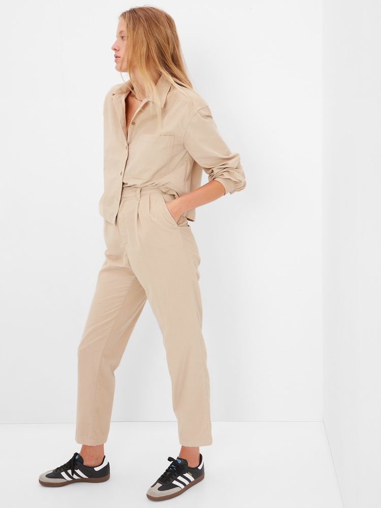 Gap High Rise Pleated Taper Corduroy Pants with Washwell | Metropolis at  Metrotown