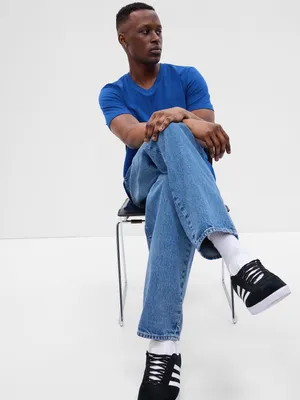 Standard V-Neck T-Shirt