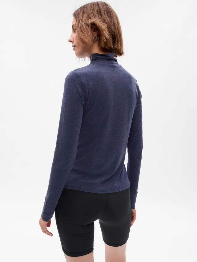 GapFit Breathe Turtleneck T-Shirt