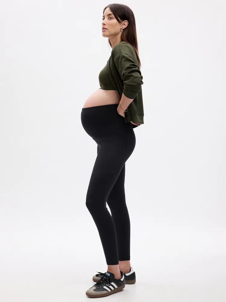 Maternity GapFit Under Belly Rib Blackout 7/8 Leggings