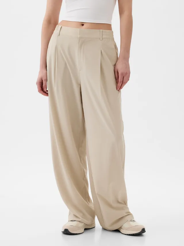 GapFit High Rise Runaround Pants