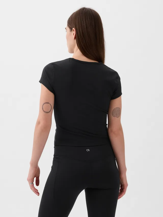 GapFit Studio Rib Quarter-Zip Top