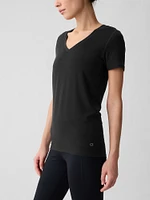 GapFit Breathe V-Neck T-Shirt