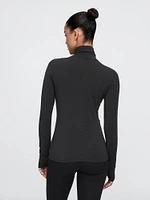 GapFit Breathe Turtleneck