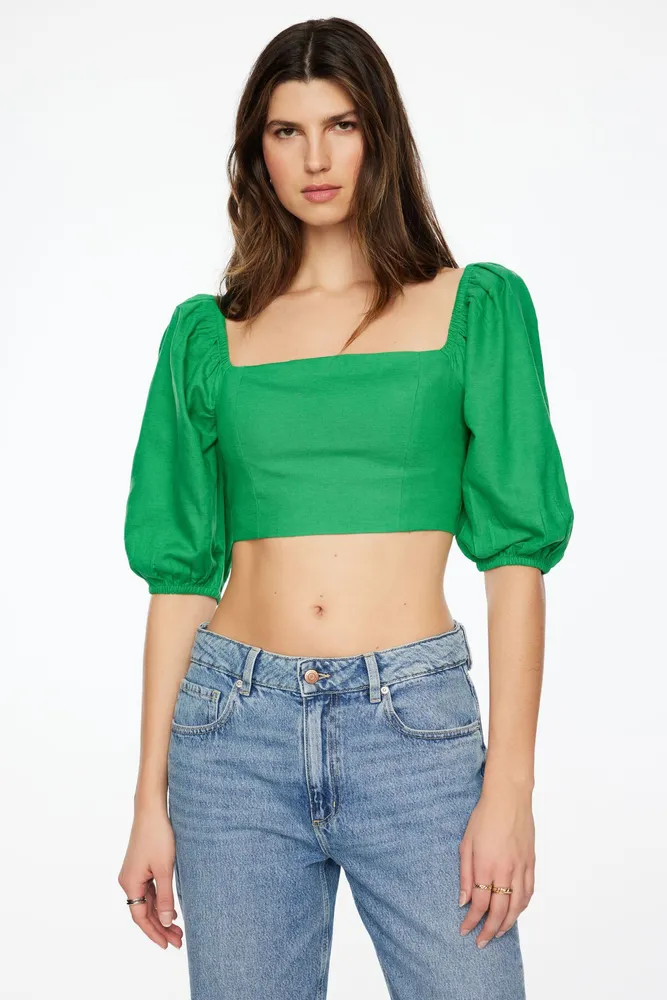 Short Bubble Sleeve Crop Top