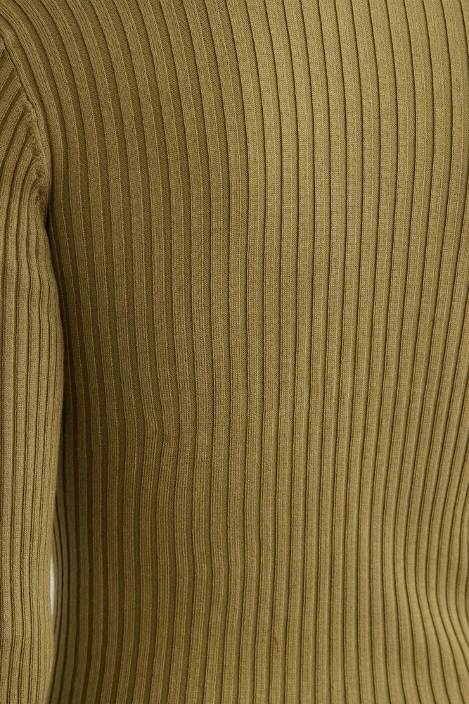 Fitted Polo Sweater