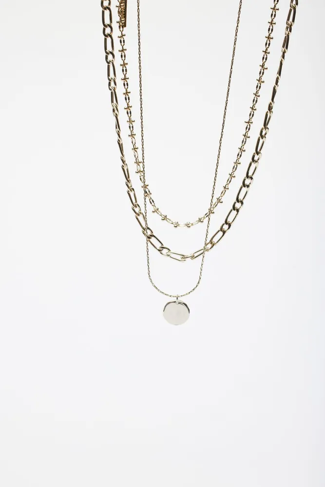 Layered Diamond Cut Pendant Necklace