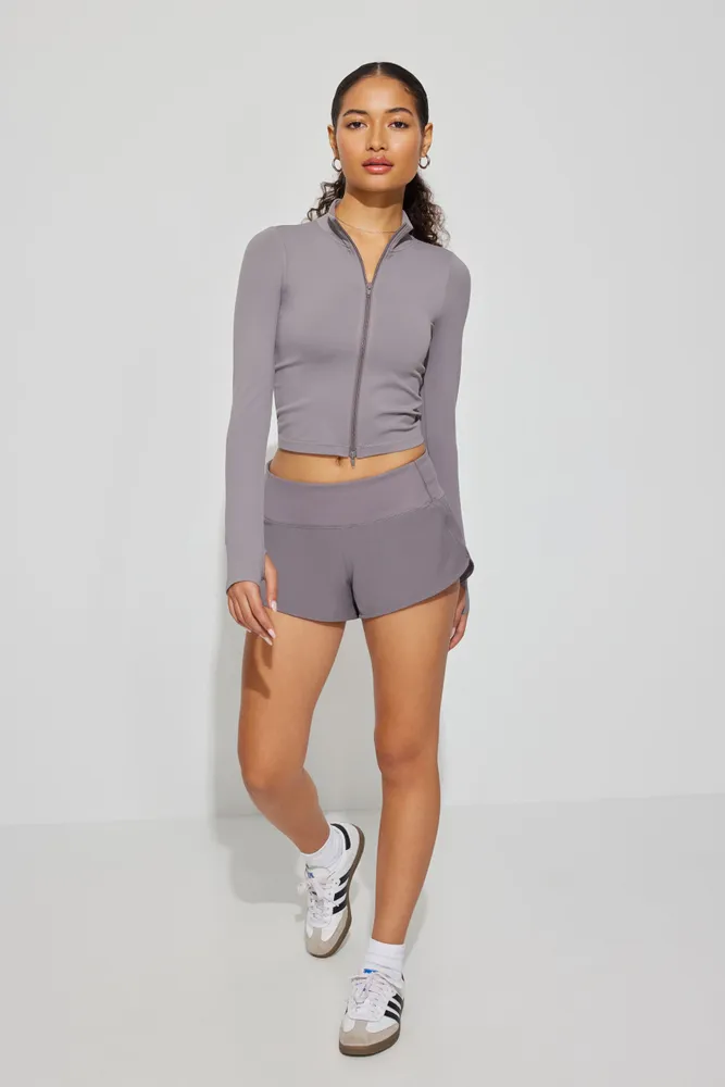 Short sport ultra-court