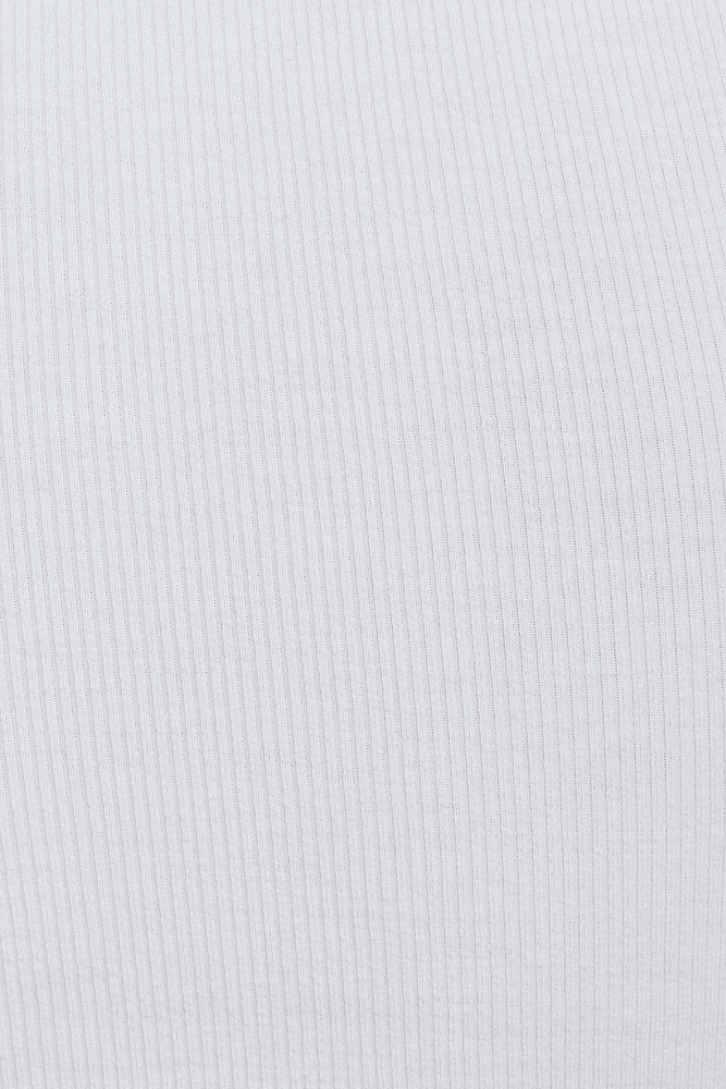 Camisole à encolure échancrée