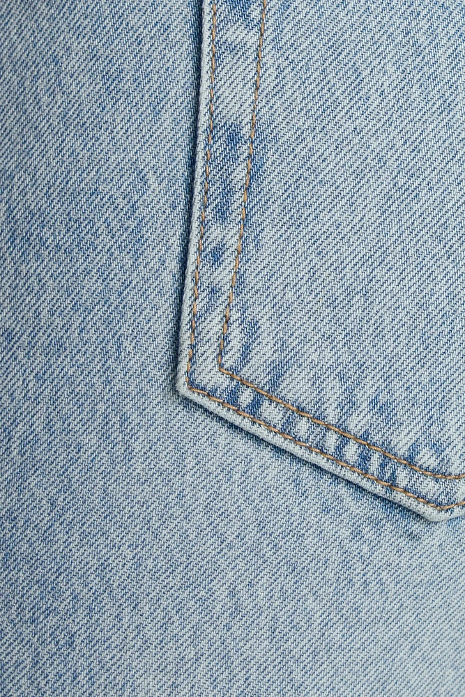 Relaxed Straight Jeans