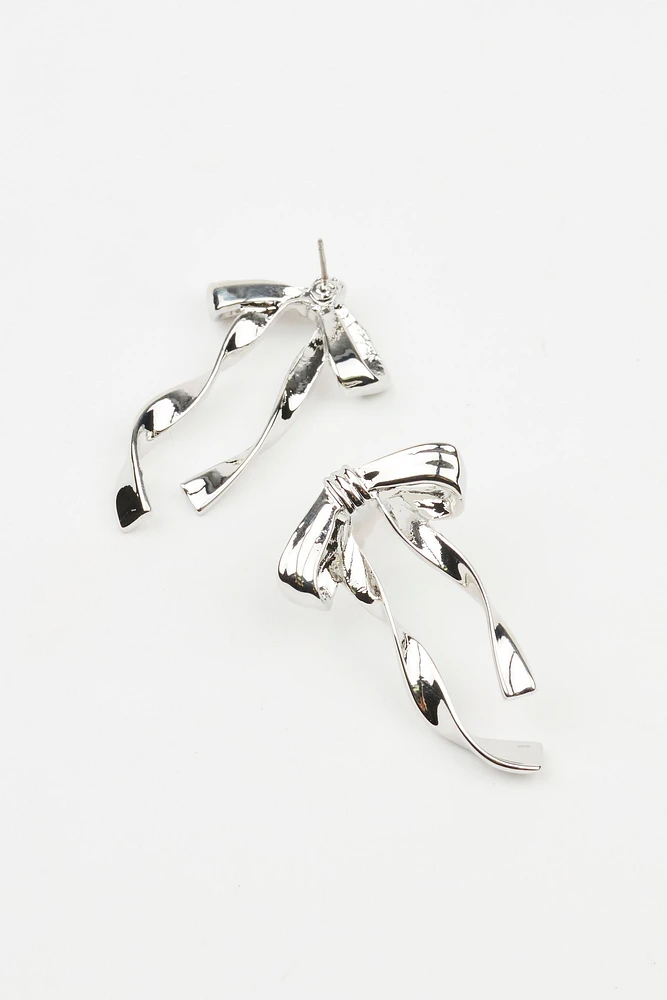 Boucles d’oreilles en métal à boucles