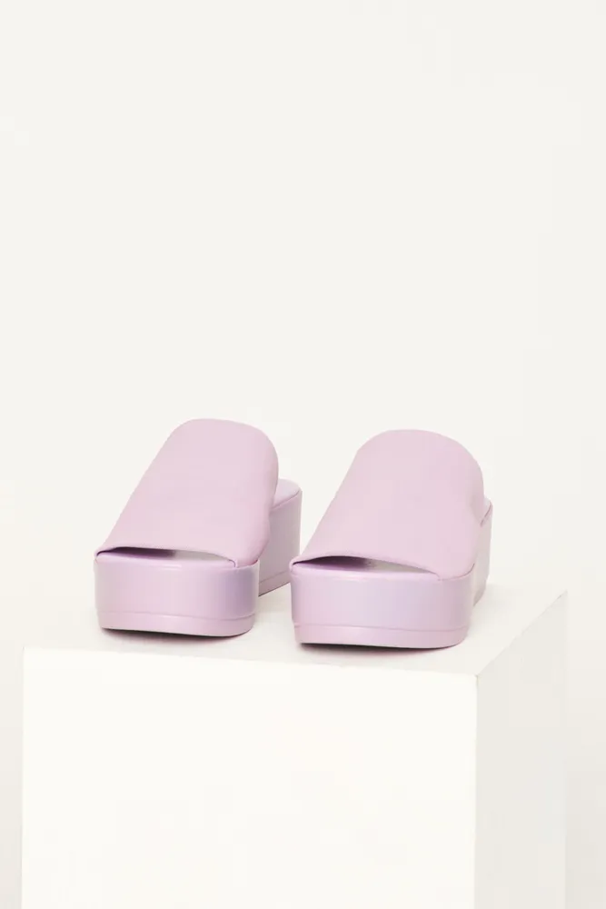 STEVE MADDEN Slinky Sandal