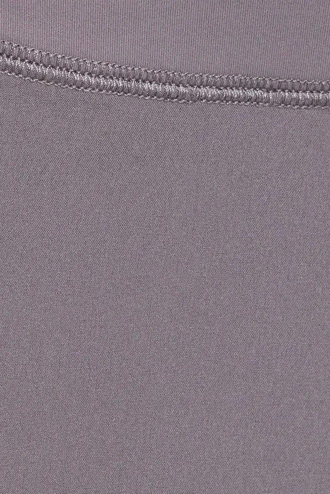Short sport ultra-court