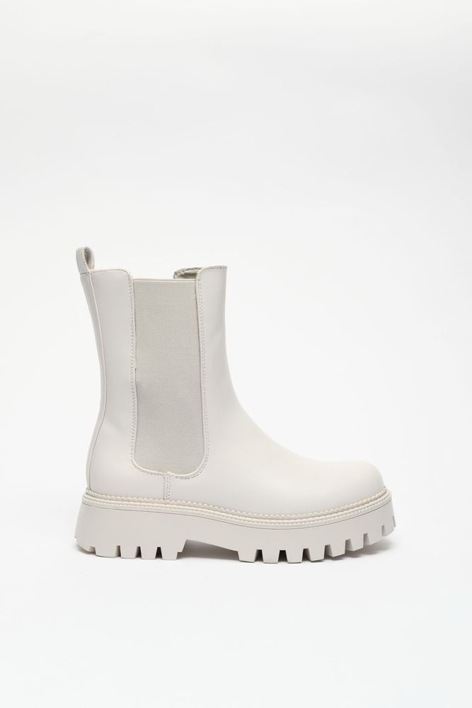 STEVE MADDEN Briona Lug Sole Chelsea Boot