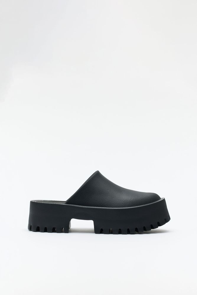 Mule style sabot - JEFFREY CAMPBELL