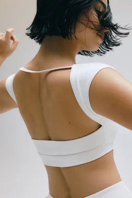 Haut sport à dos échancré