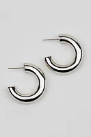 Anneaux d’oreilles massifs et lisses