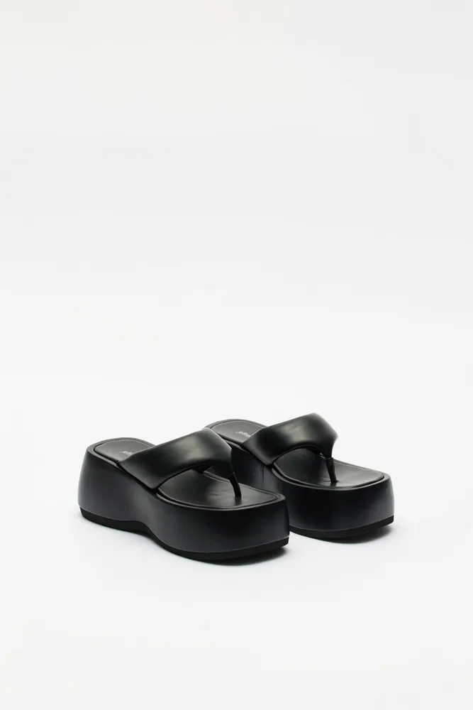 JEFFREY CAMPBELL
