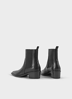 Kelsey Chelsea Boot